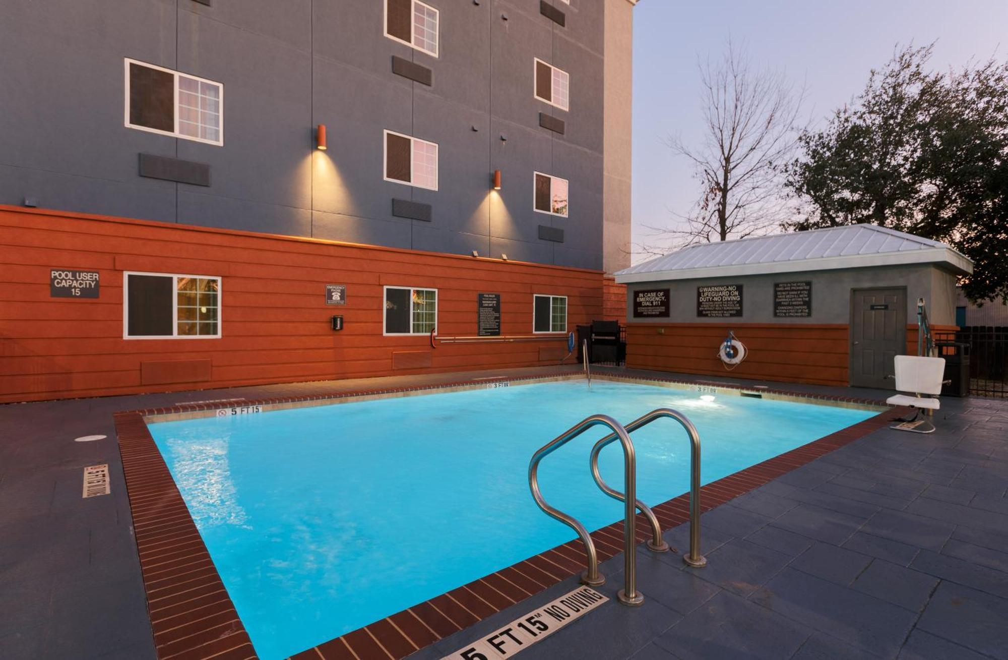 Candlewood Suites San Marcos By Ihg Εξωτερικό φωτογραφία